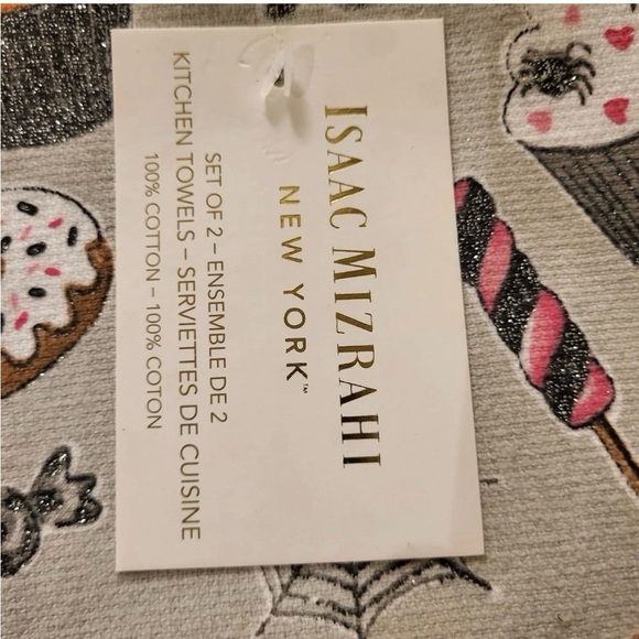 ⭐️ 2/$50 Isaac Mizrahi Halloween Kitchen Towel Ghost Donut Cupcake Candy - Picture 4 of 4